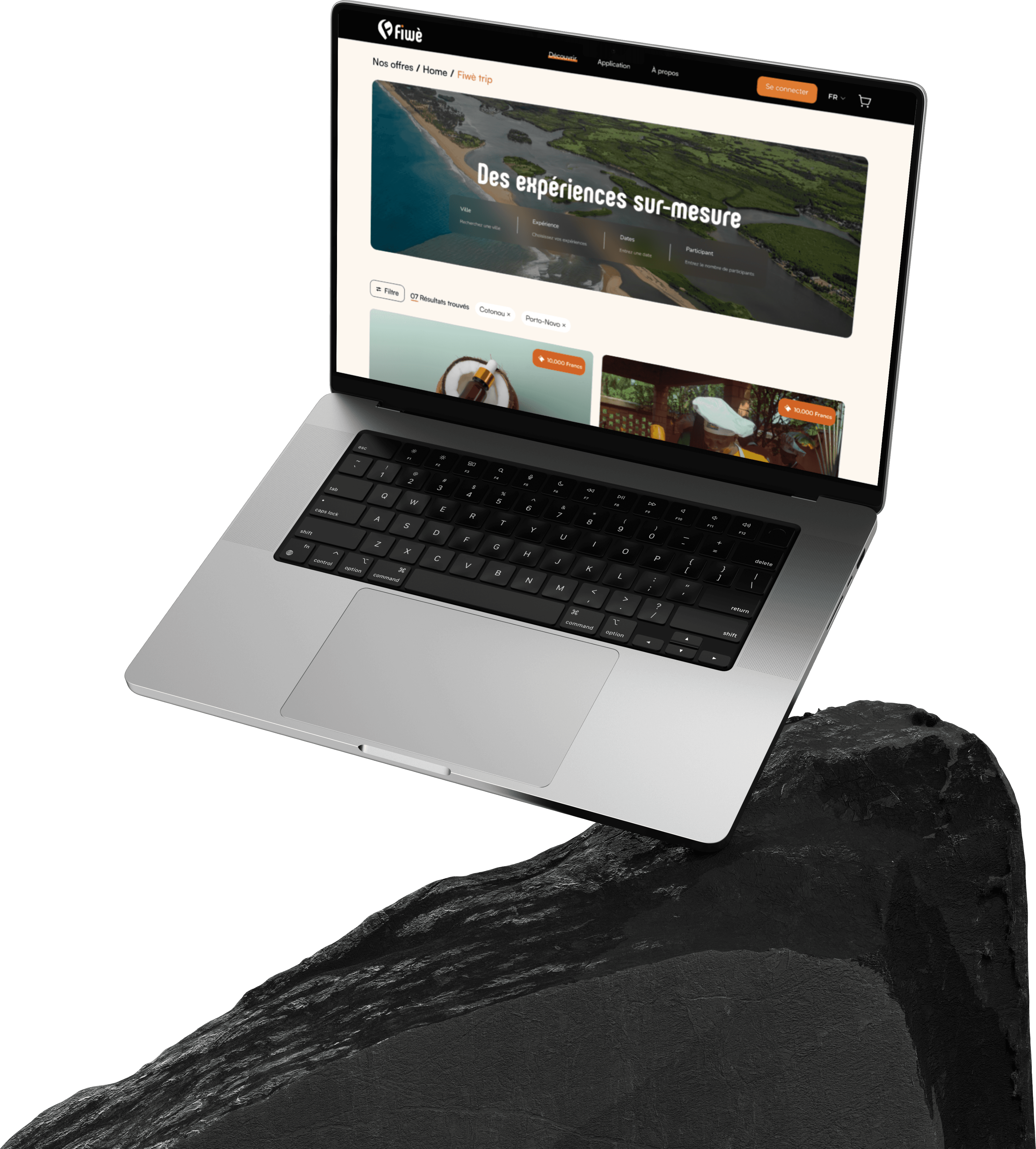 Fiwè — laptop sur roches